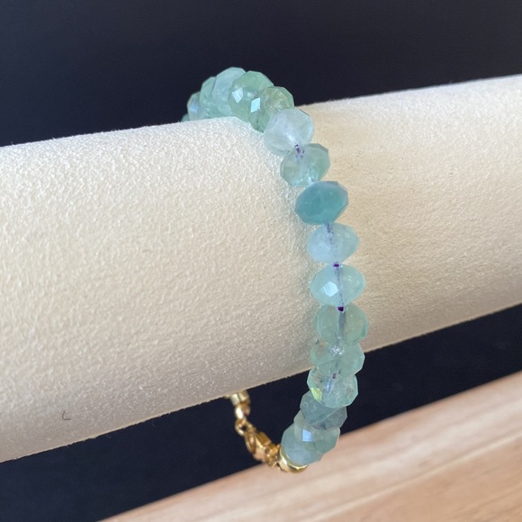 Faceted Green Fluorite Bracelet - Picture 9 of 10